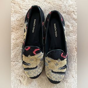 Ramon Tenza Textured Black/Gold/Red Smoking Flat